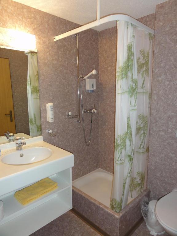 Hotel Bluemlisalp Γκρίντελβαλντ Δωμάτιο φωτογραφία